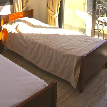 Faros Gardens B101 Apartamento *